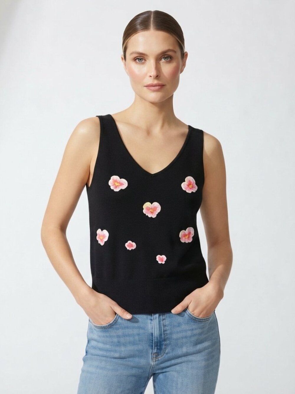 Tahari Ribbed Tank Top Black Floral Applique Size L NWT